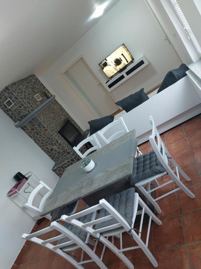 Apartma Sandi Шентиль Екстер'єр фото